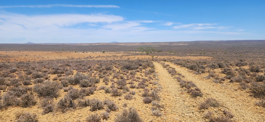 2 Bedroom Property for Sale in Loeriesfontein Northern Cape